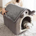 Cama estilo casa para cães.